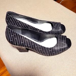 Capelli Rossi open toes heels shoes black& white stripes,made in Brazil size 38